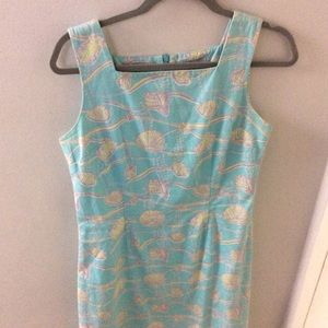 Vintage White tag Lilly